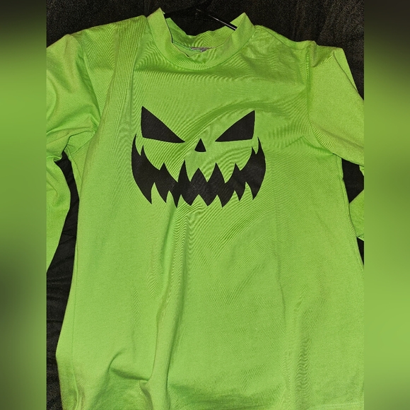 Vixen by Micheline Pitt Tops - Pumpkin King slime green shirt Vixen by Micheline XL